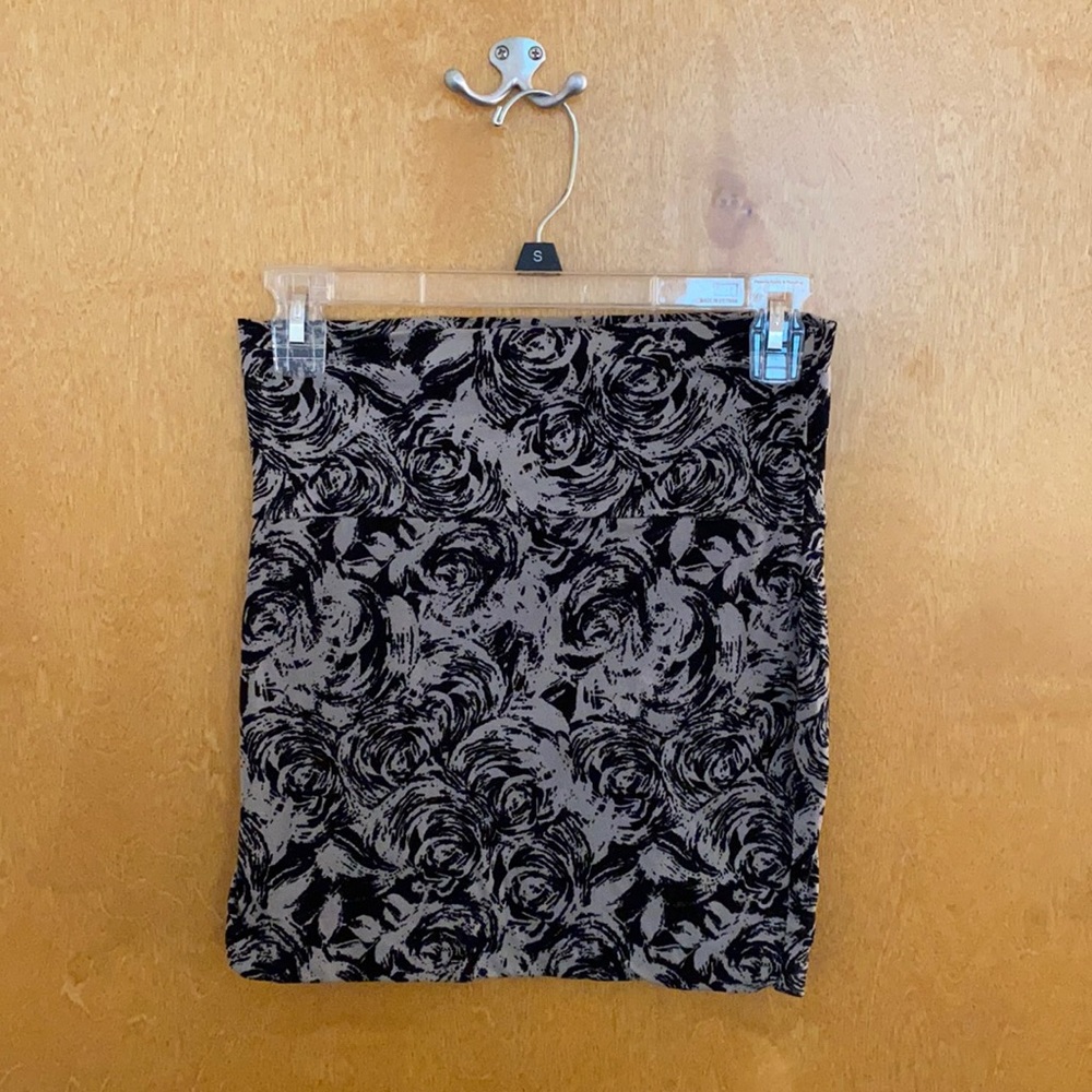 Black and Gray Wet Seal Band Skirt size small